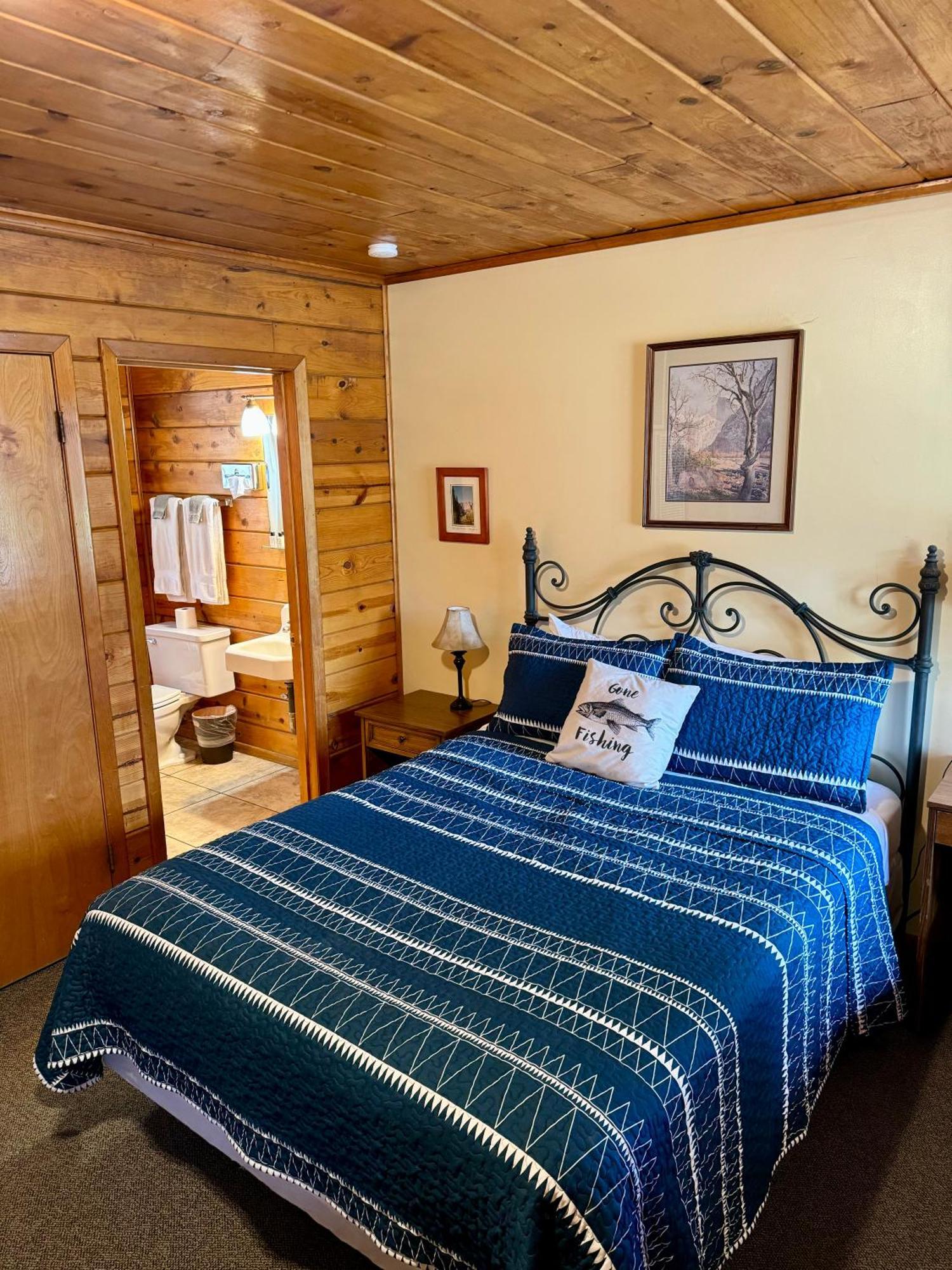 Andruss Motel Walker Bagian luar foto