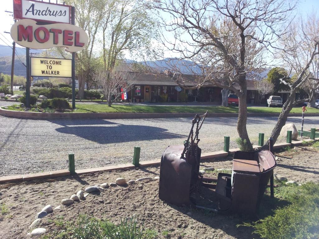 Andruss Motel Walker Bagian luar foto
