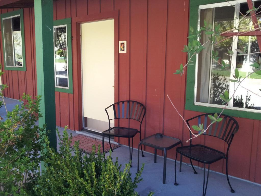 Andruss Motel Walker Bagian luar foto